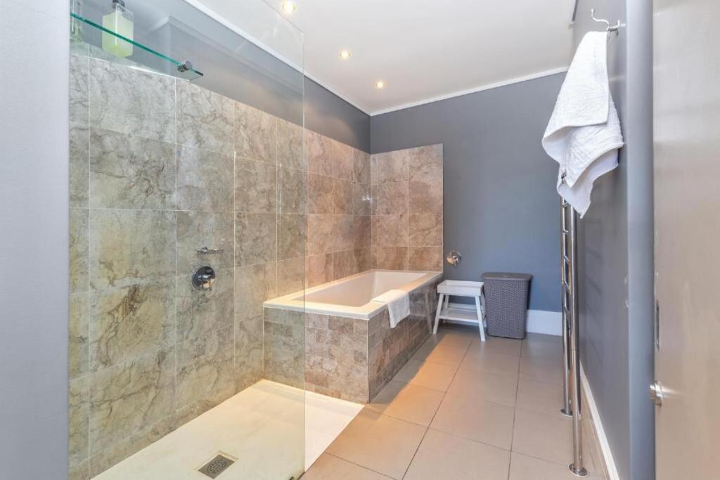 Deluxe Family Suite 105 Knysna Kültér fotó